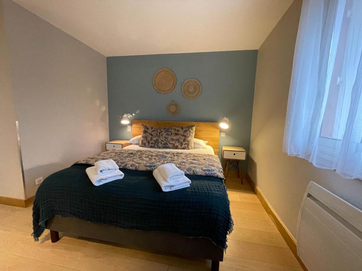 Logis Hotels - Le Belvedere - Hotel 2 Etoiles Et Restaurant 로카마두르 외부 사진