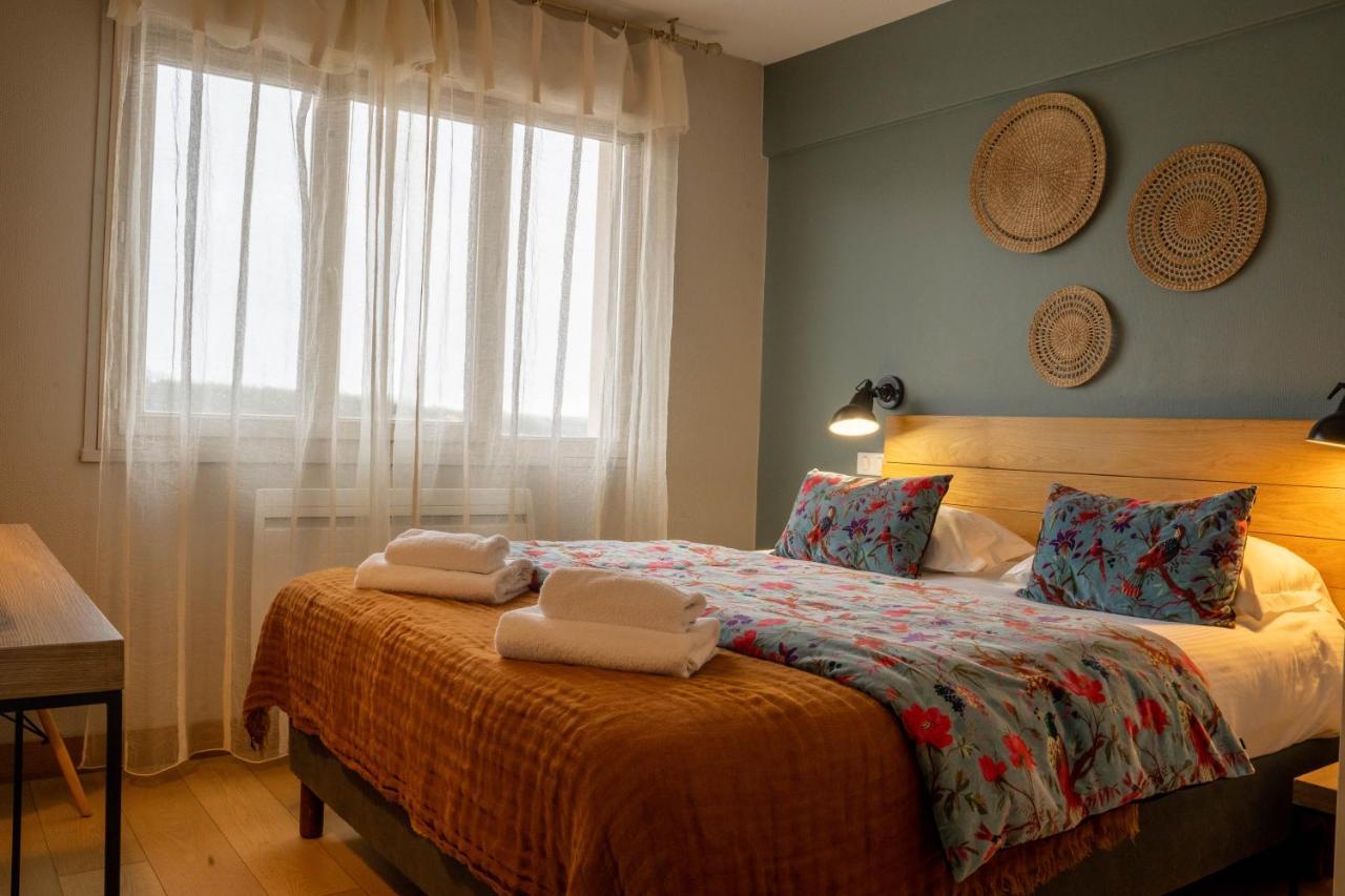 Logis Hotels - Le Belvedere - Hotel 2 Etoiles Et Restaurant 로카마두르 외부 사진