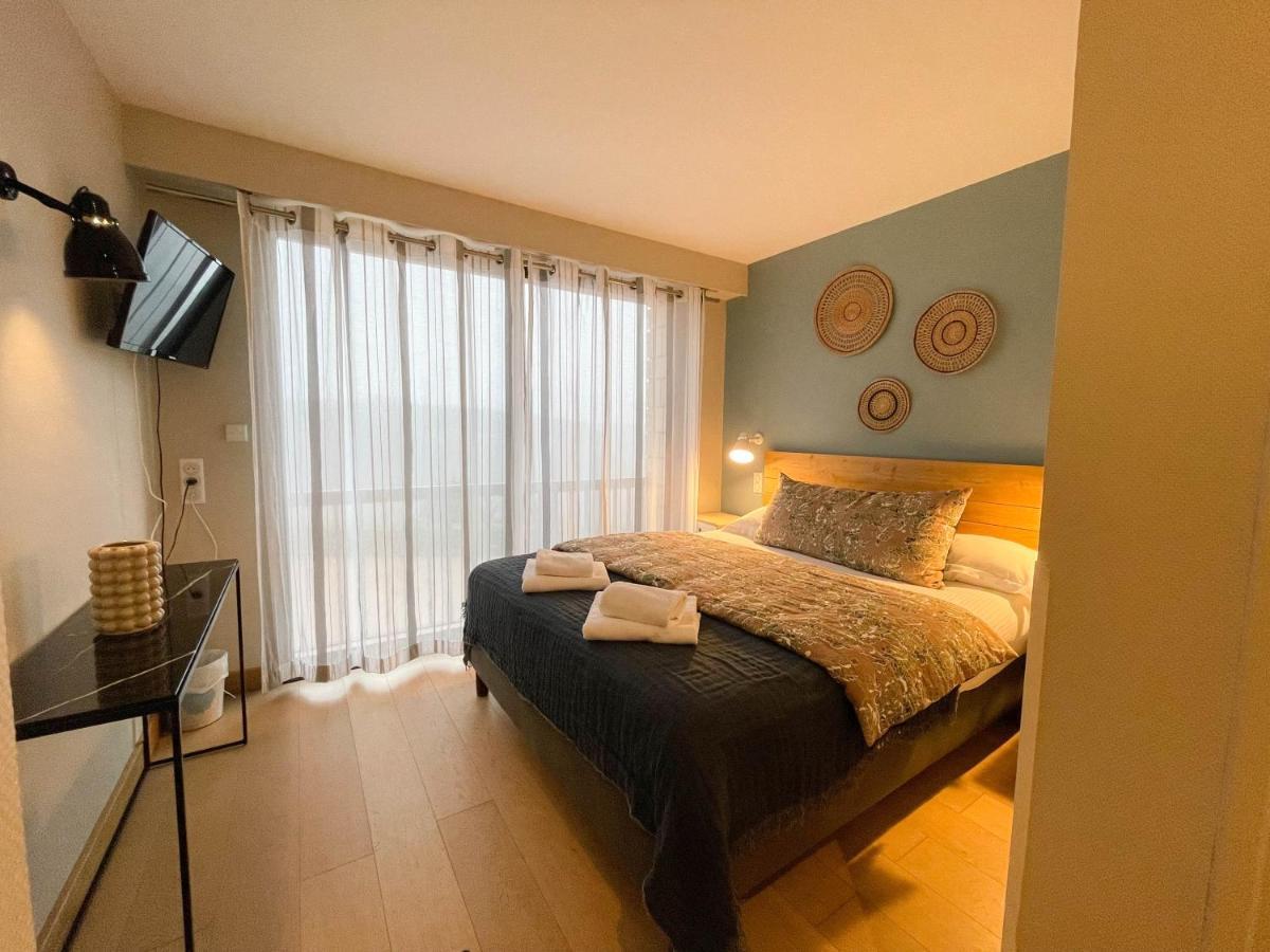 Logis Hotels - Le Belvedere - Hotel 2 Etoiles Et Restaurant 로카마두르 외부 사진