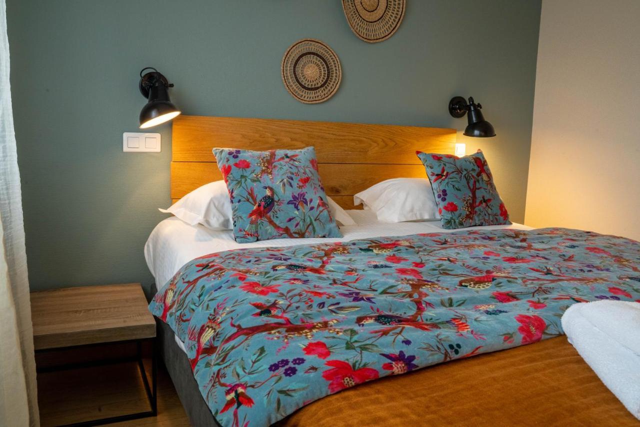 Logis Hotels - Le Belvedere - Hotel 2 Etoiles Et Restaurant 로카마두르 외부 사진